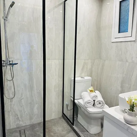 Апартаменты Flev's House Кремасти