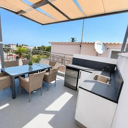 Appartamento Flev's House With Jacuzzi & Rooftop Bbq