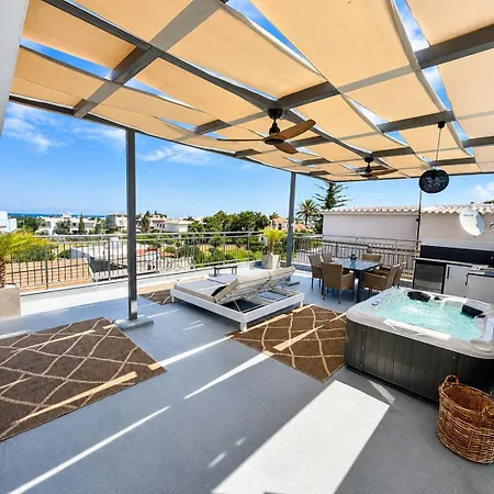 Appartamento Flev's House With Jacuzzi & Rooftop Bbq *