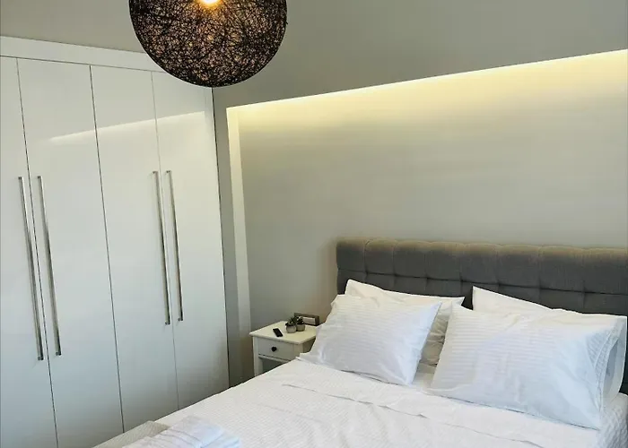 Flev's House With Jacuzzi & Rooftop Bbq *