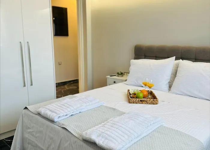 Daire Flev's House Kremastí