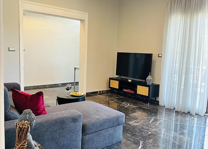 Daire Flev's House Kremastí